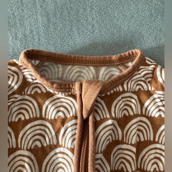 Little Sleepies rainbow convertible romper - Picture 2 of 4